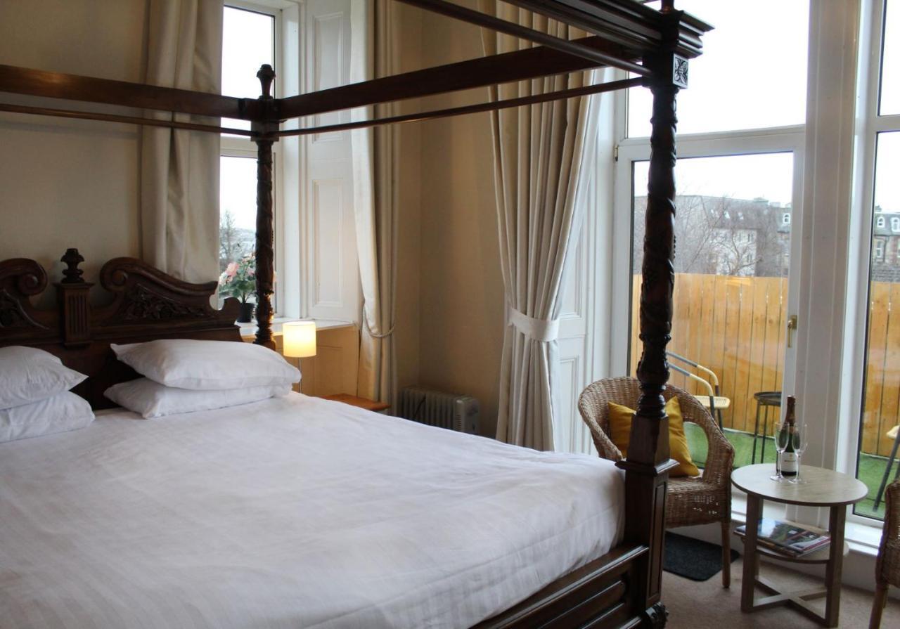The Woodhouse Hotel Ларгс Экстерьер фото